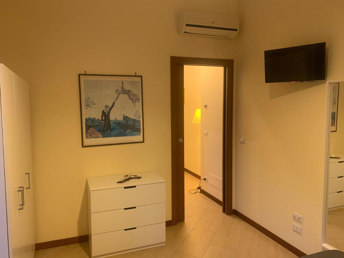 Residenza Giovanni Paolo Secondo- Casa Sull'Albero Bari Extérieur photo